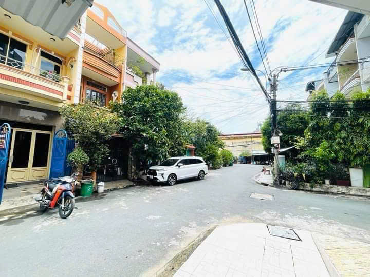 NHÀ HOA HẬU - KHU VIP - TRUNG TÂM Q8 - 50M2 VUÔNG VẮN - 6.6 TỶ K TL